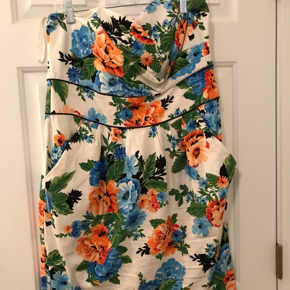 Torrid sweetheart strapless Dress